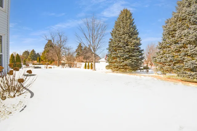 $365,000 | 10 Cameron Court, Bloomington, IL 61704