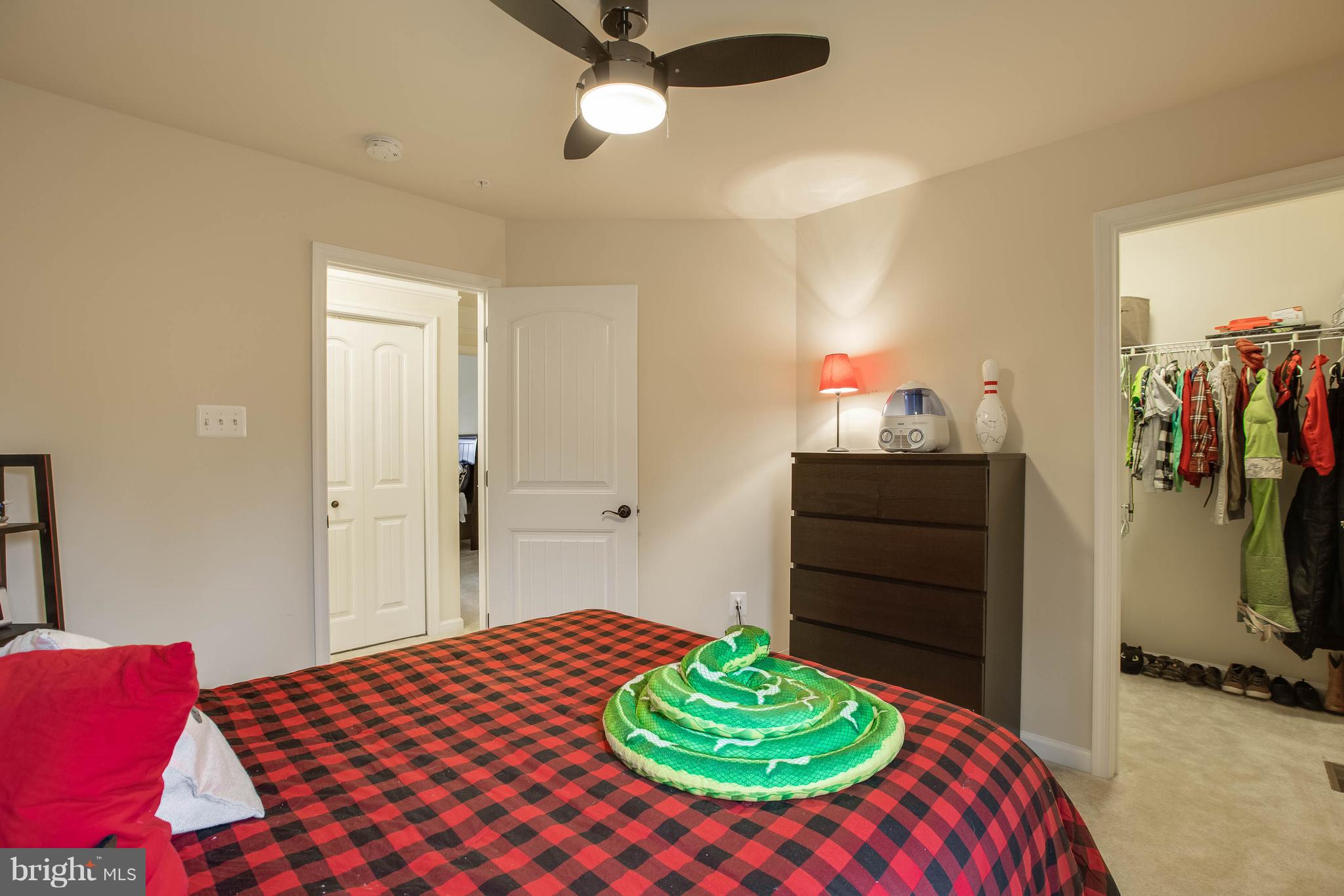 7131 Masters Road New Market, MD 21774 - Photo 29 of 44 Guest bedroom with walk in closet