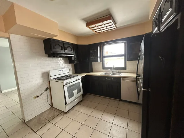 $599,000 | 1724 North 19th Avenue, Melrose Park, IL 60160