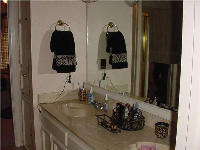 526 South Flannery Road, Unit B Baton Rouge, LA 70815 - Photo 4 of 5 Gallery Image 4