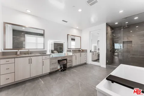 $4,500,000 | 11730 North Primrose Court, Porter Ranch, CA 91326