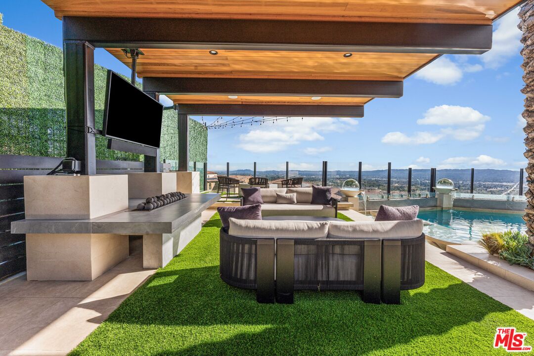 11730 North Primrose Court Porter Ranch, CA 91326 - Photo 41 of 60