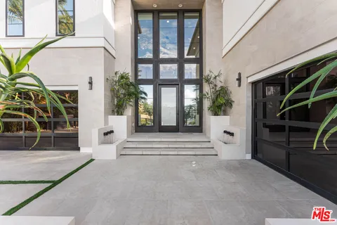 $4,500,000 | 11730 North Primrose Court, Porter Ranch, CA 91326