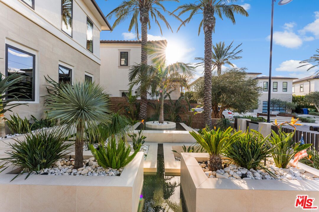 11730 North Primrose Court Porter Ranch, CA 91326 - Photo 47 of 60