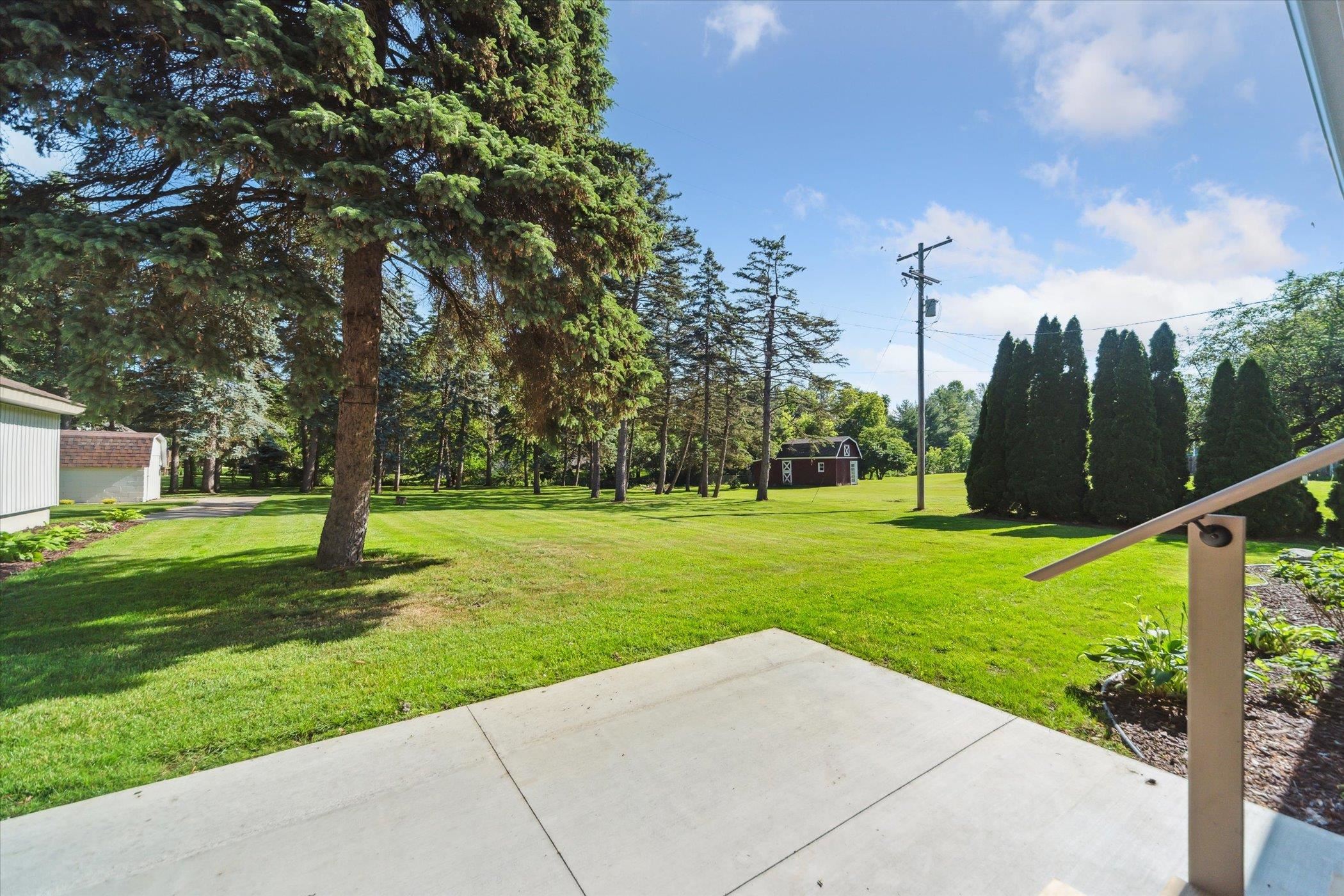 880 West Wilkinson Road Owosso, MI 48867 - Photo 9 of 37 50144791-4946a0ec-13df-4fd4-8b5b-6814ad63e8e2.JPG