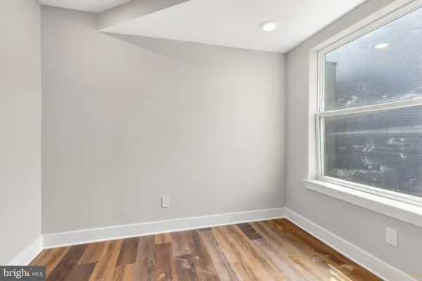 $1,795 | 1924 North Front Street, Unit 302, Philadelphia, PA 19122