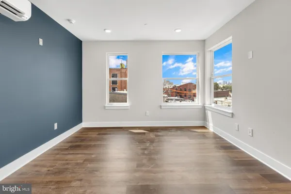 $1,795 | 1924 North Front Street, Unit 302, Philadelphia, PA 19122