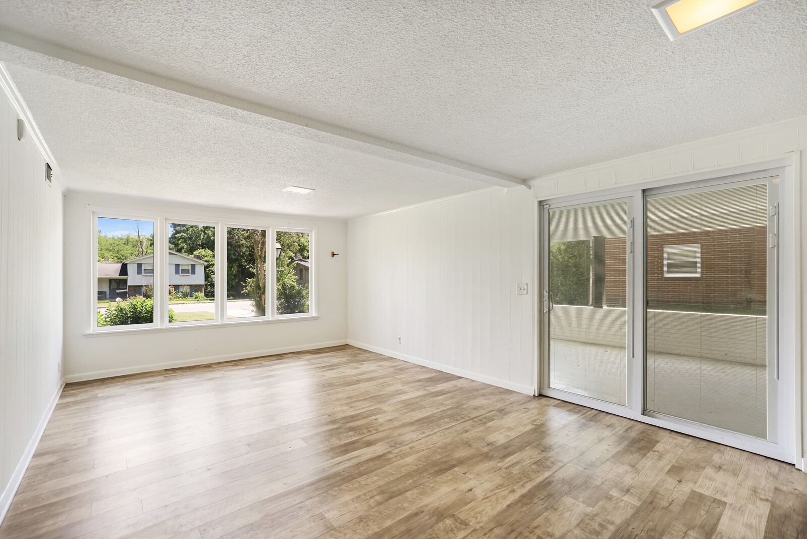 537 Rural Hill Road Nashville, TN 37217 - Photo 30 of 37 an empty room with wooden floor and windows