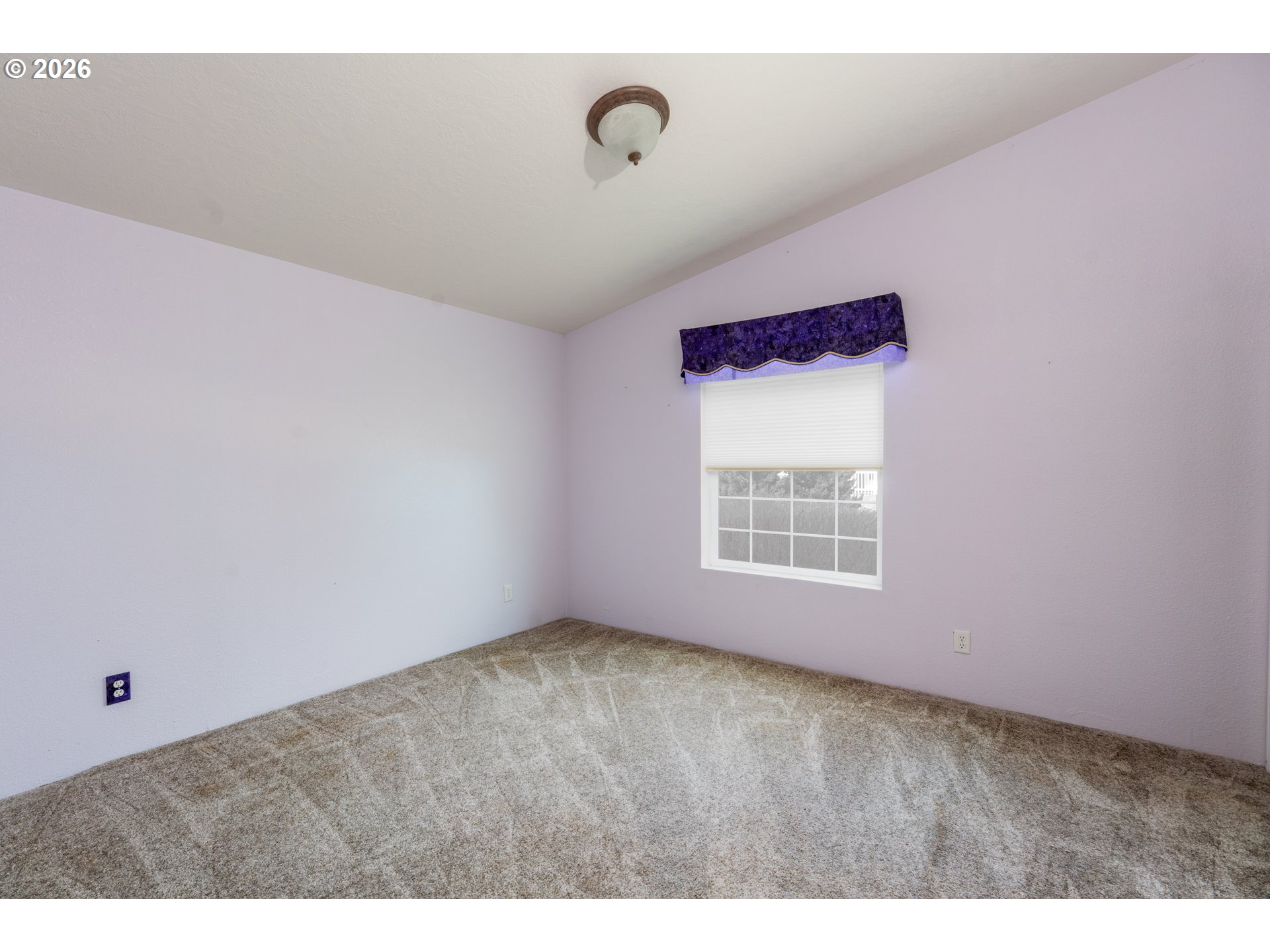 284 Trout Loop, Unit 27 Roseburg, OR 97471 - Photo 14 of 16 Bedroom