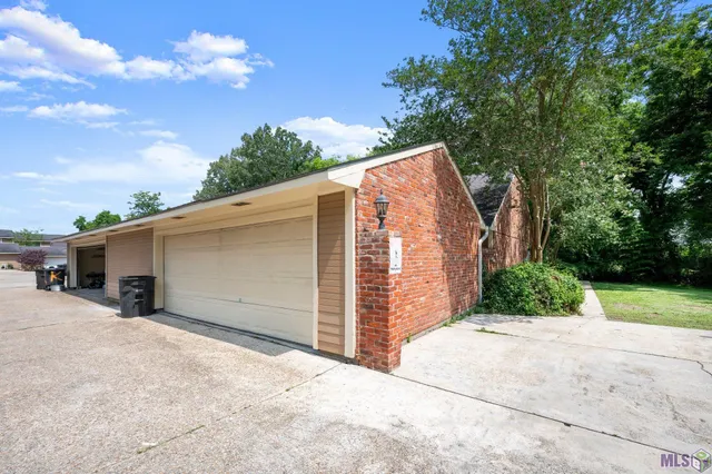 $1,400 | 1820 Carolyn Sue Drive, Unit L, Baton Rouge, LA 70815