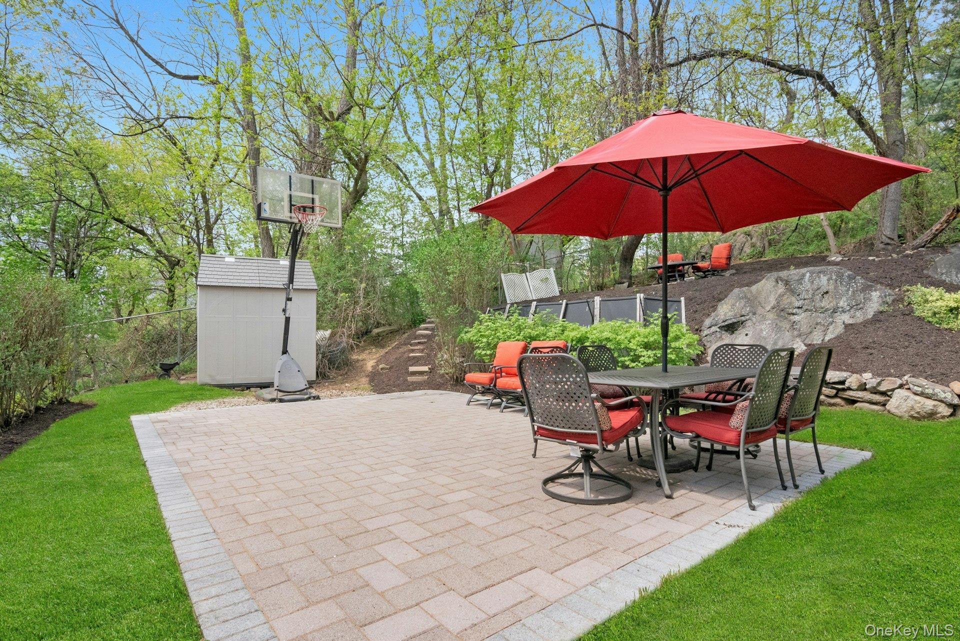 199 Taxter Road Irvington, NY 10533 - Photo 24 of 31