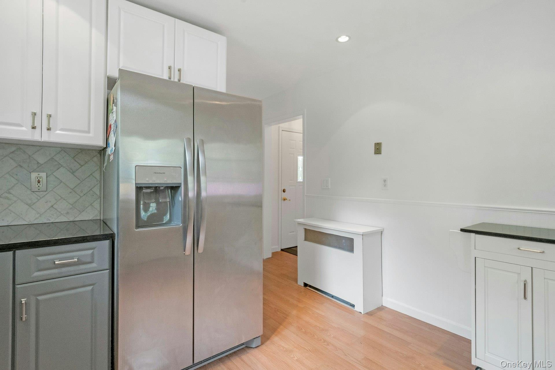 199 Taxter Road Irvington, NY 10533 - Photo 8 of 31