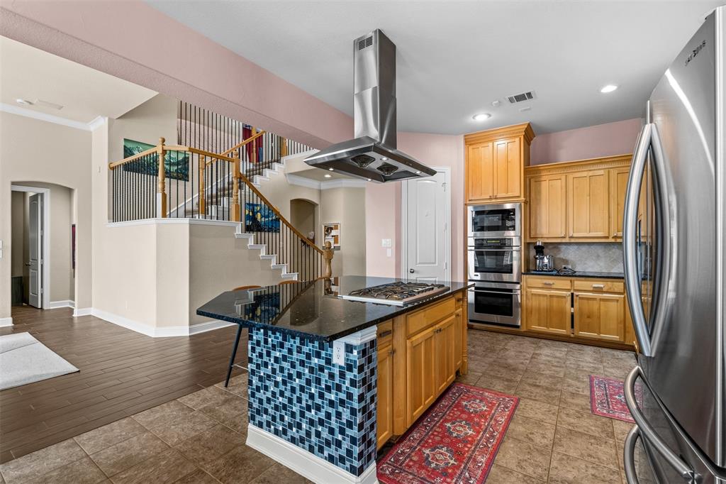 1005 High Hawk Trail Euless, TX 76039 - Photo 11 of 40