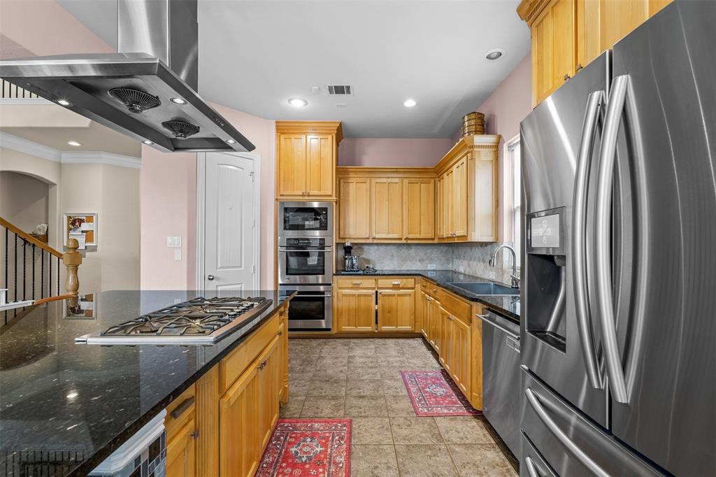 1005 High Hawk Trail Euless, TX 76039 - Photo 12 of 40