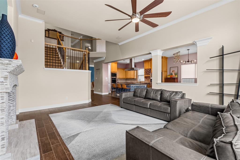 1005 High Hawk Trail Euless, TX 76039 - Photo 10 of 40