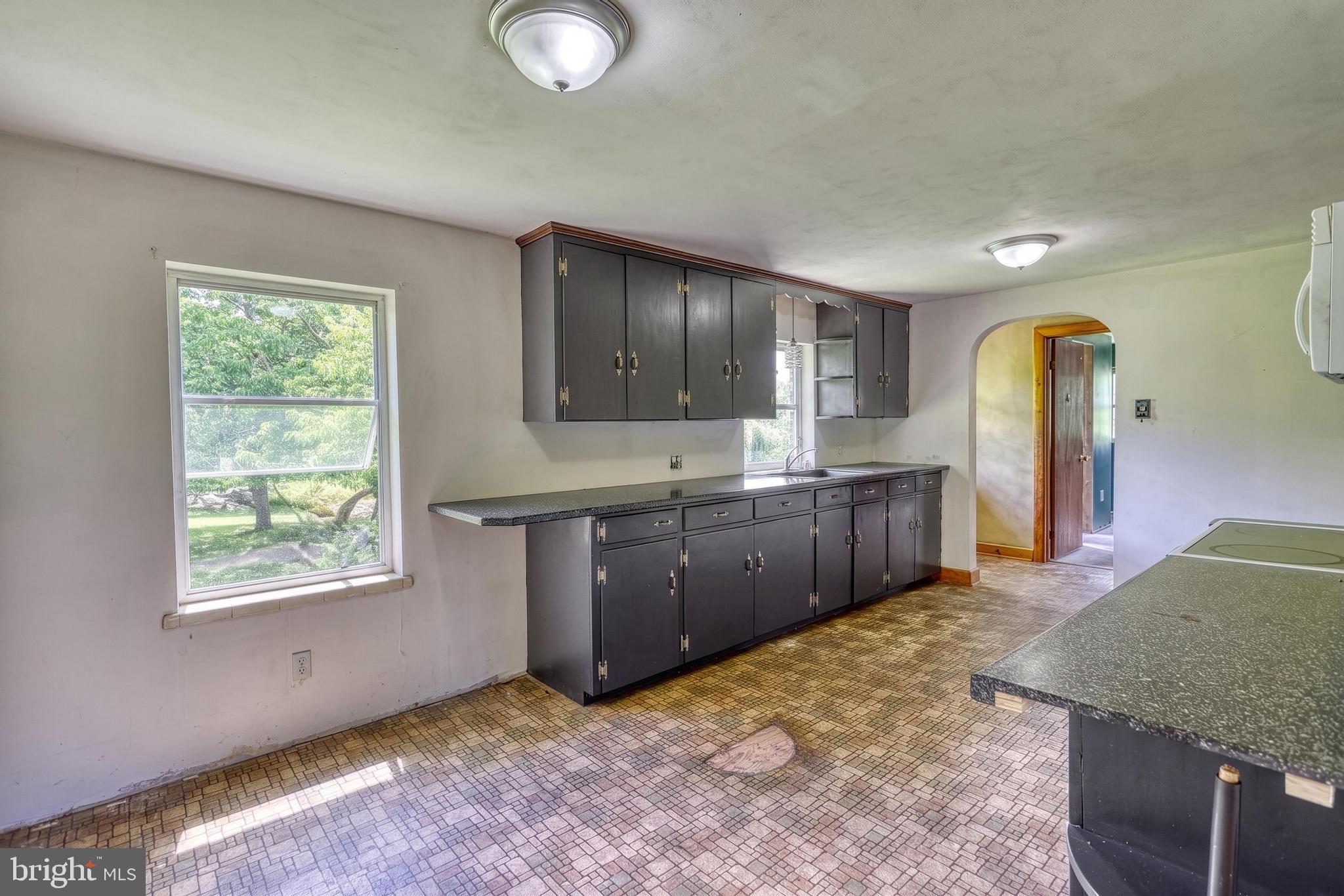 9 Pine Grove Road Hanover, PA 17331 - Photo 10 of 42