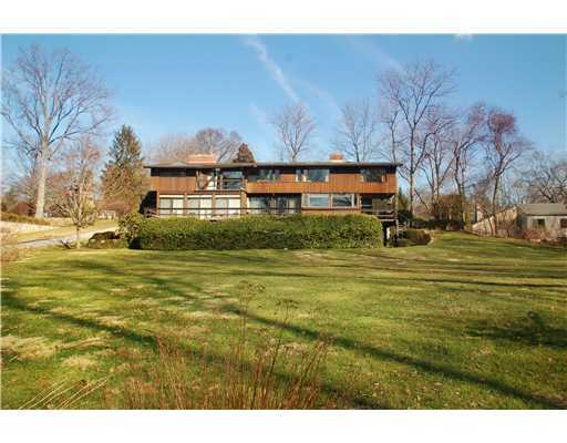 44 Carriglea Drive Riverside, CT 06878 - Photo 3 of 17 Additional Photo