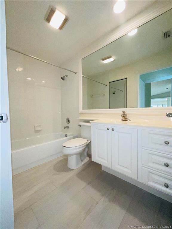 781 Southwest Balmoral Trace Stuart, FL 34997 - Photo 16 of 19