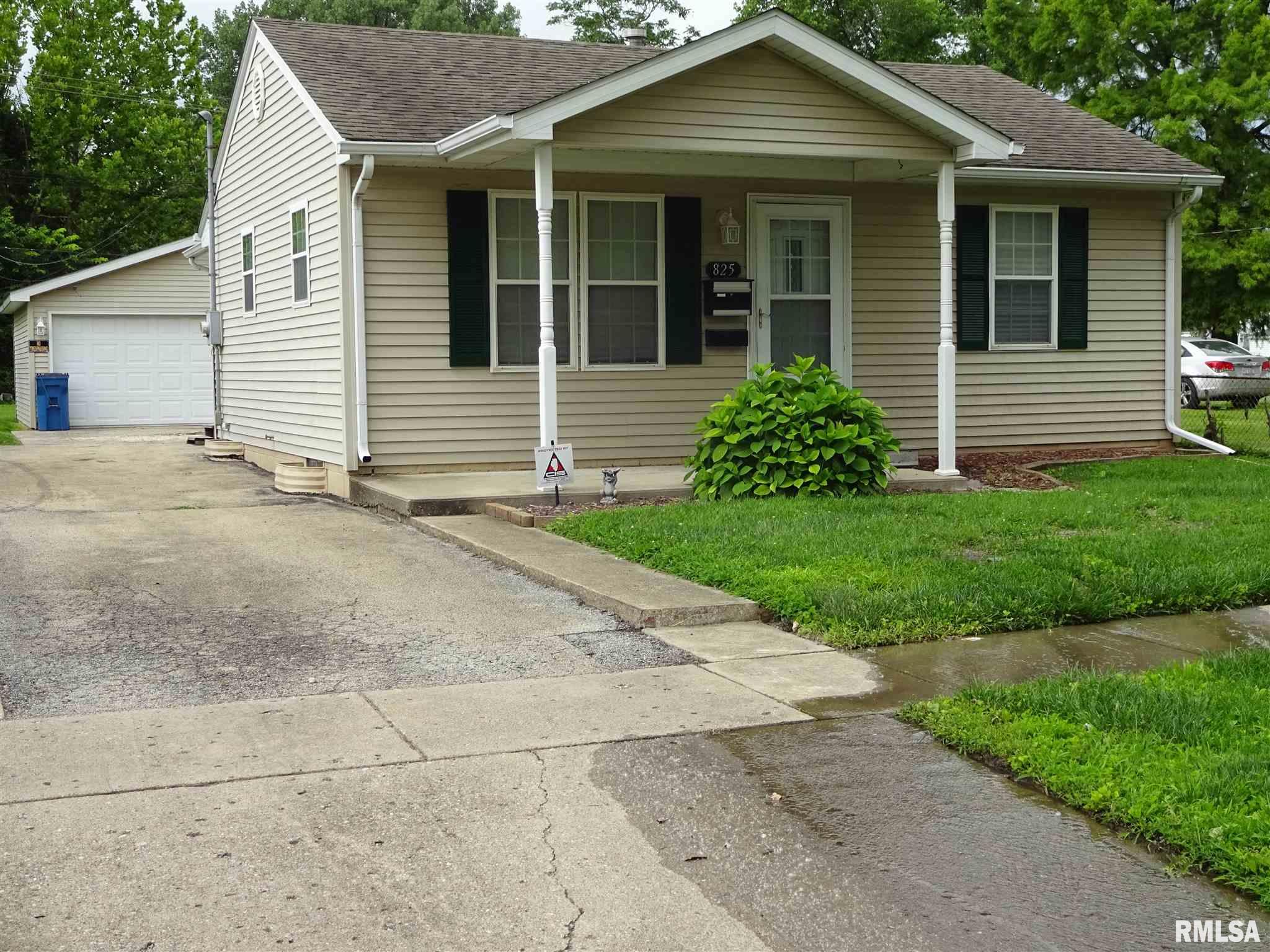 825 North Ohio Street Springfield, IL 62702 - Photo 1 of 24
