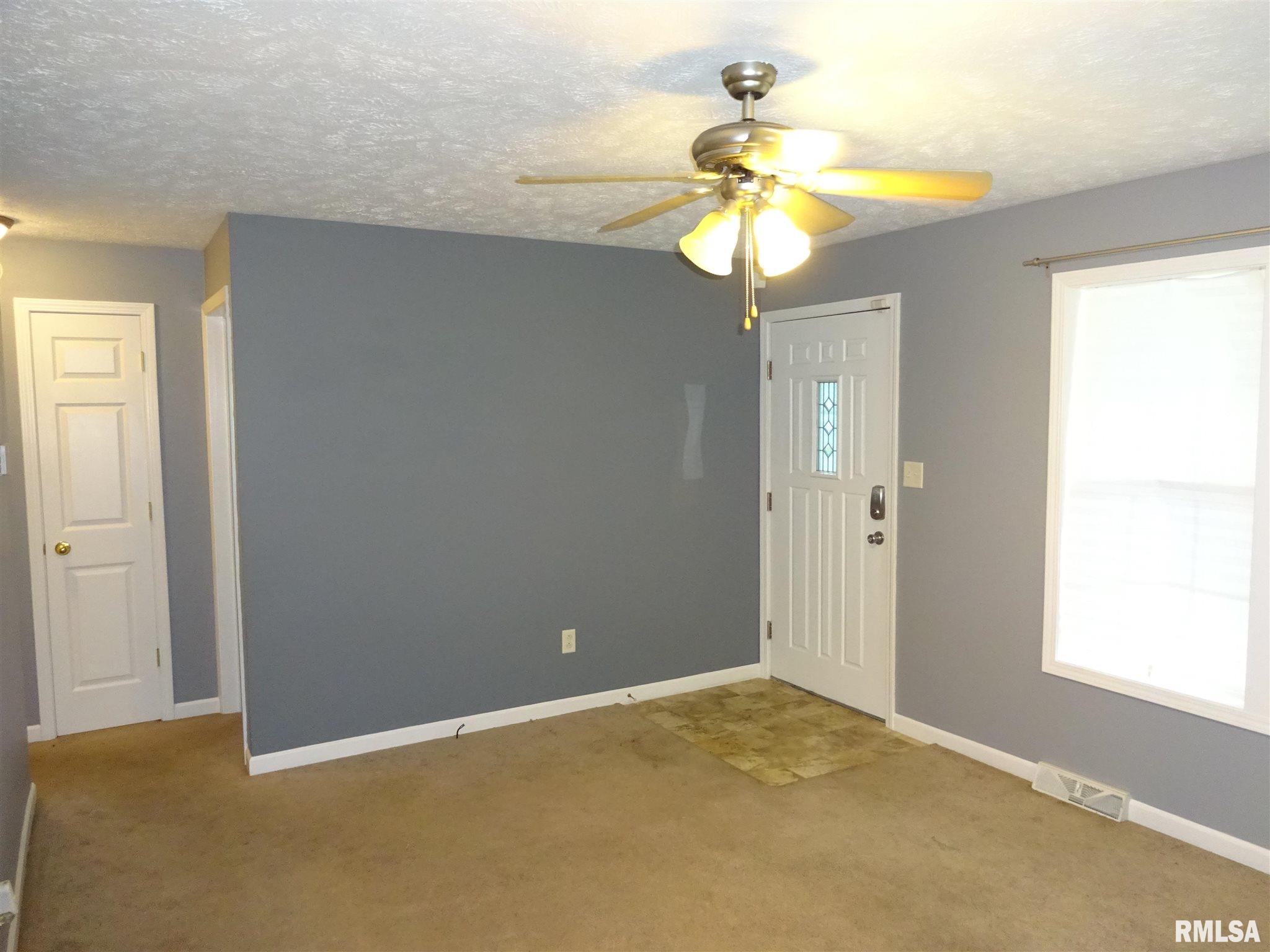 825 North Ohio Street Springfield, IL 62702 - Photo 3 of 24