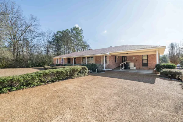 a view of house and outdoor space