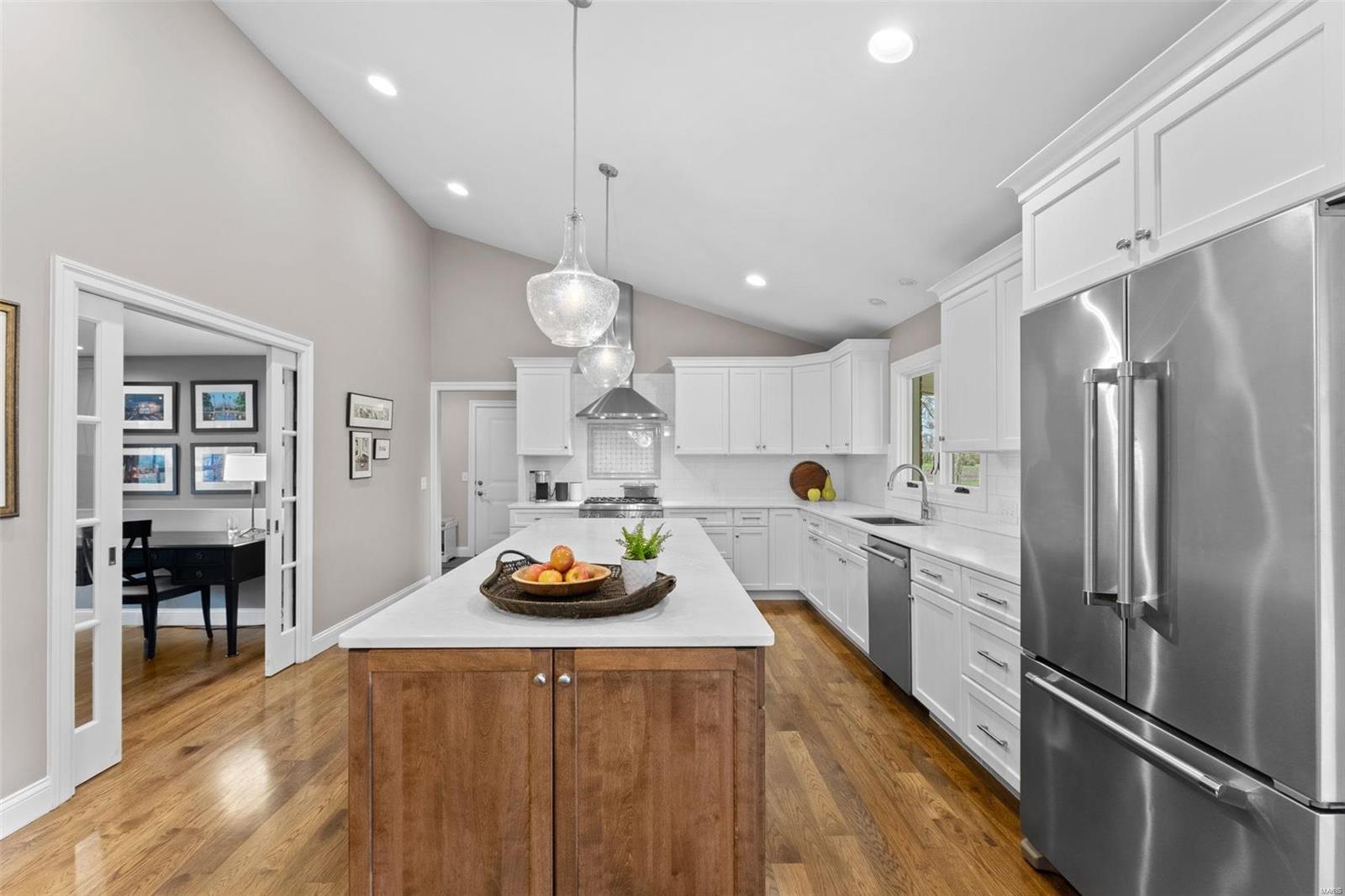 533 North Mosley Road St. Louis, MO 63141 - Photo 16 of 52 Gallery Image 16