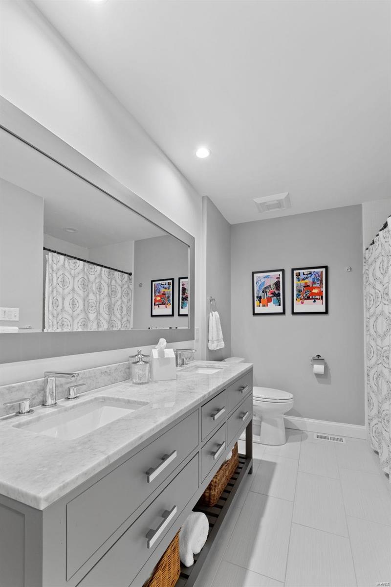 533 North Mosley Road St. Louis, MO 63141 - Photo 31 of 52 Gallery Image 31