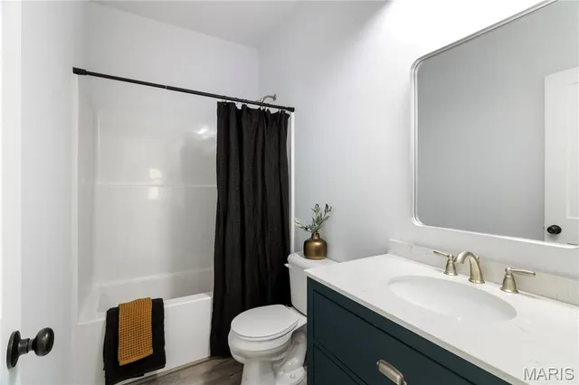 $449,999 | 1417 Cortez Drive, Hillsboro, MO 63050