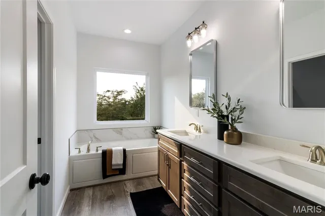 $449,999 | 1417 Cortez Drive, Hillsboro, MO 63050