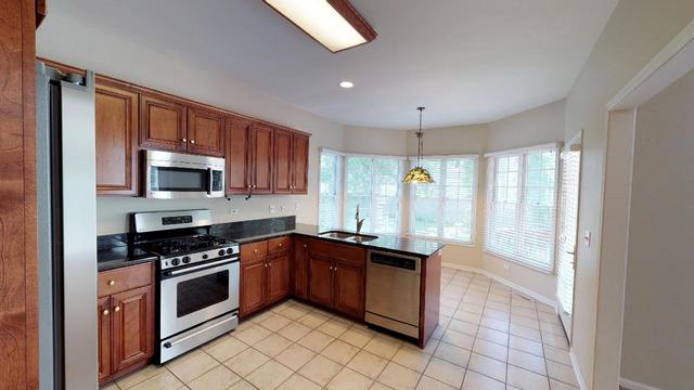 431 St Charles Road Glen Ellyn, IL 60137 - Photo 11 of 29
