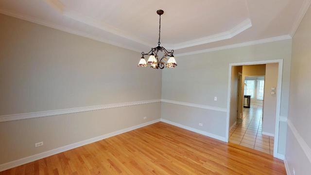 431 St Charles Road Glen Ellyn, IL 60137 - Photo 8 of 29