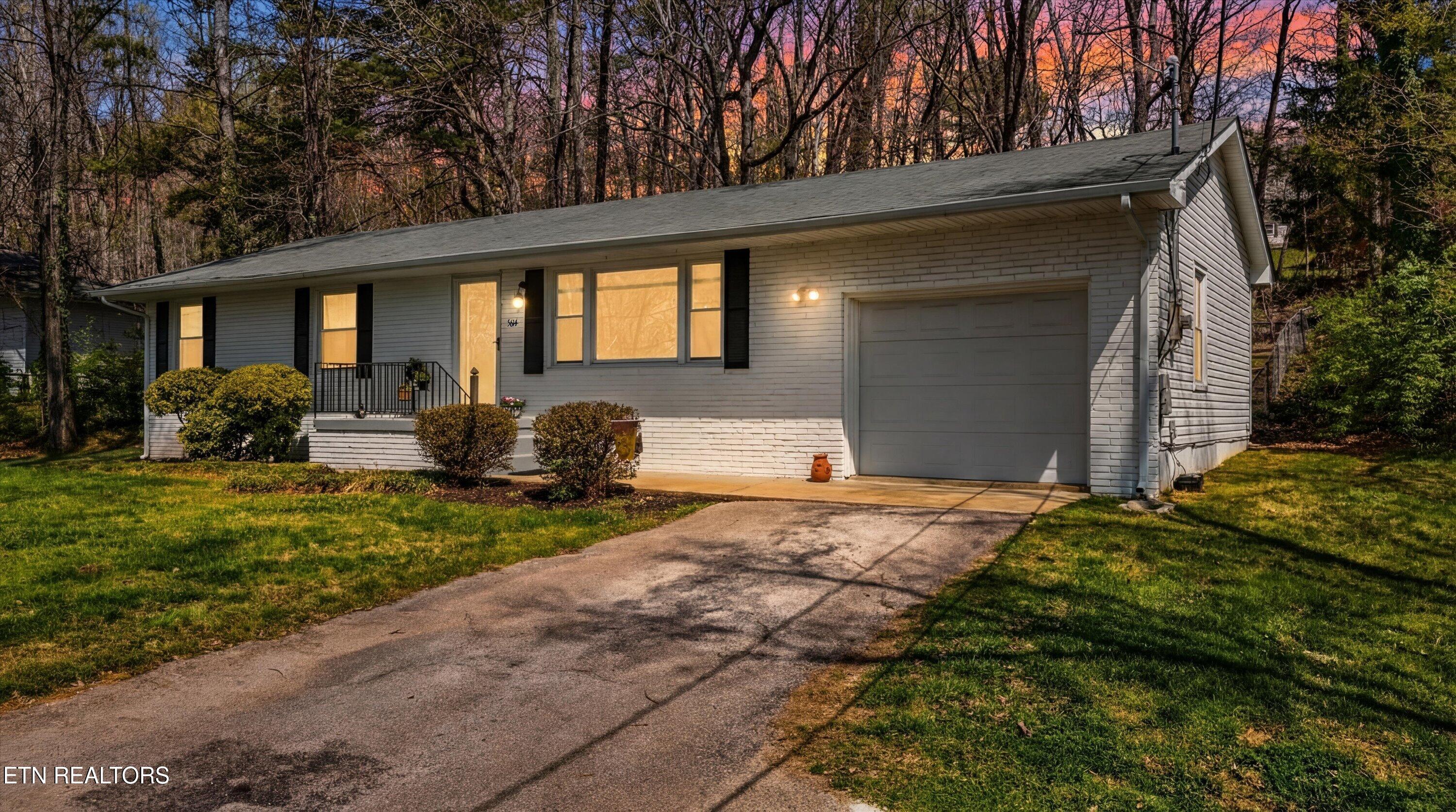 5614 Wassman Road Knoxville, TN 37912 - Photo 2 of 47 03-hf_20260326_122317_ae4e027b-9d63-4ad6