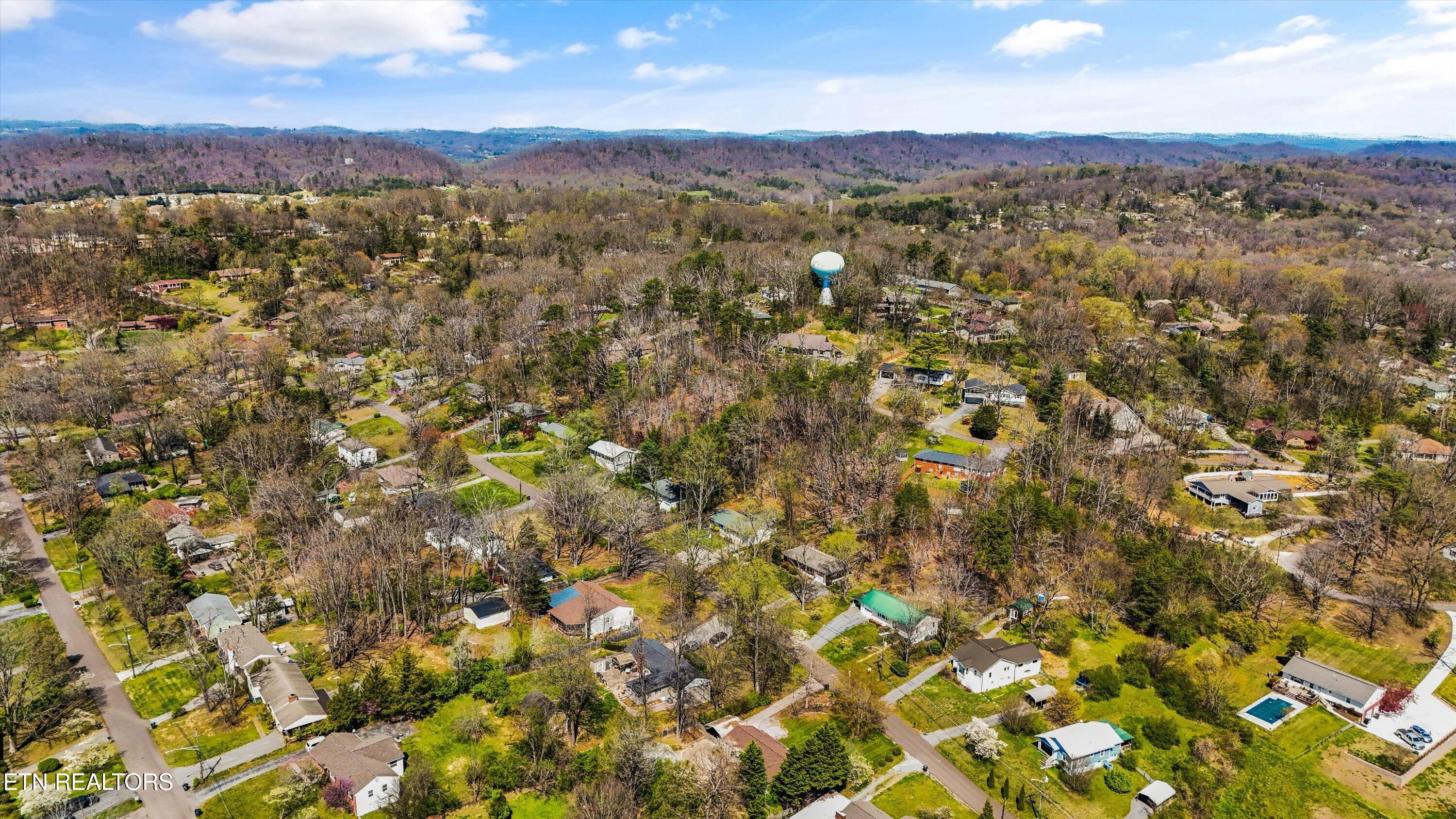 5614 Wassman Road Knoxville, TN 37912 - Photo 42 of 47 43-5614 Wassman Rd 44