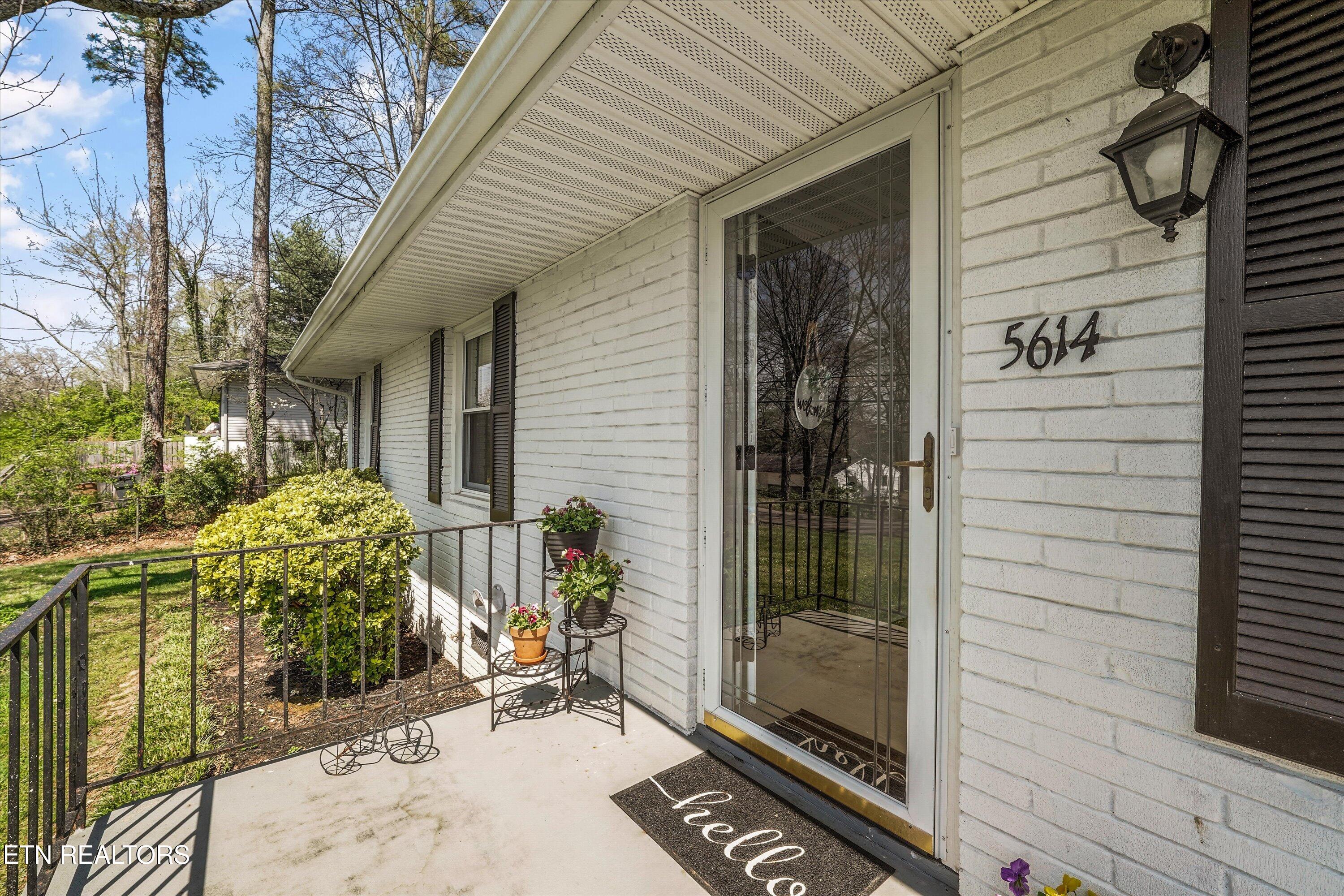 5614 Wassman Road Knoxville, TN 37912 - Photo 5 of 47 06-5614 Wassman Rd 35