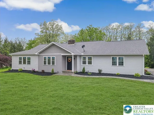 $499,900 | 5653 Sullivan Trail, Nazareth, PA 18064