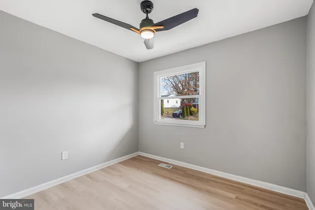 $519,900 | 13814 Greenwood Drive, Woodbridge, VA 22193