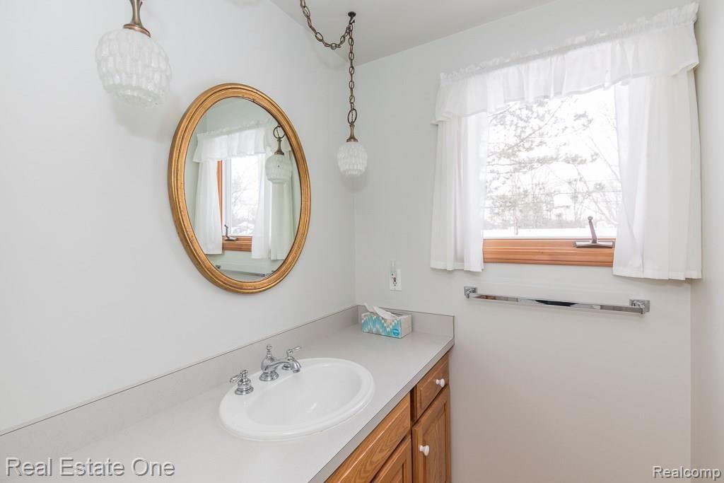 335 Randolph Road Rochester Hills, MI 48309 - Photo 20 of 30