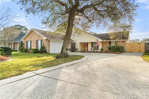 $365,000 | 115 Aberdeen Drive, Slidell, LA 70461