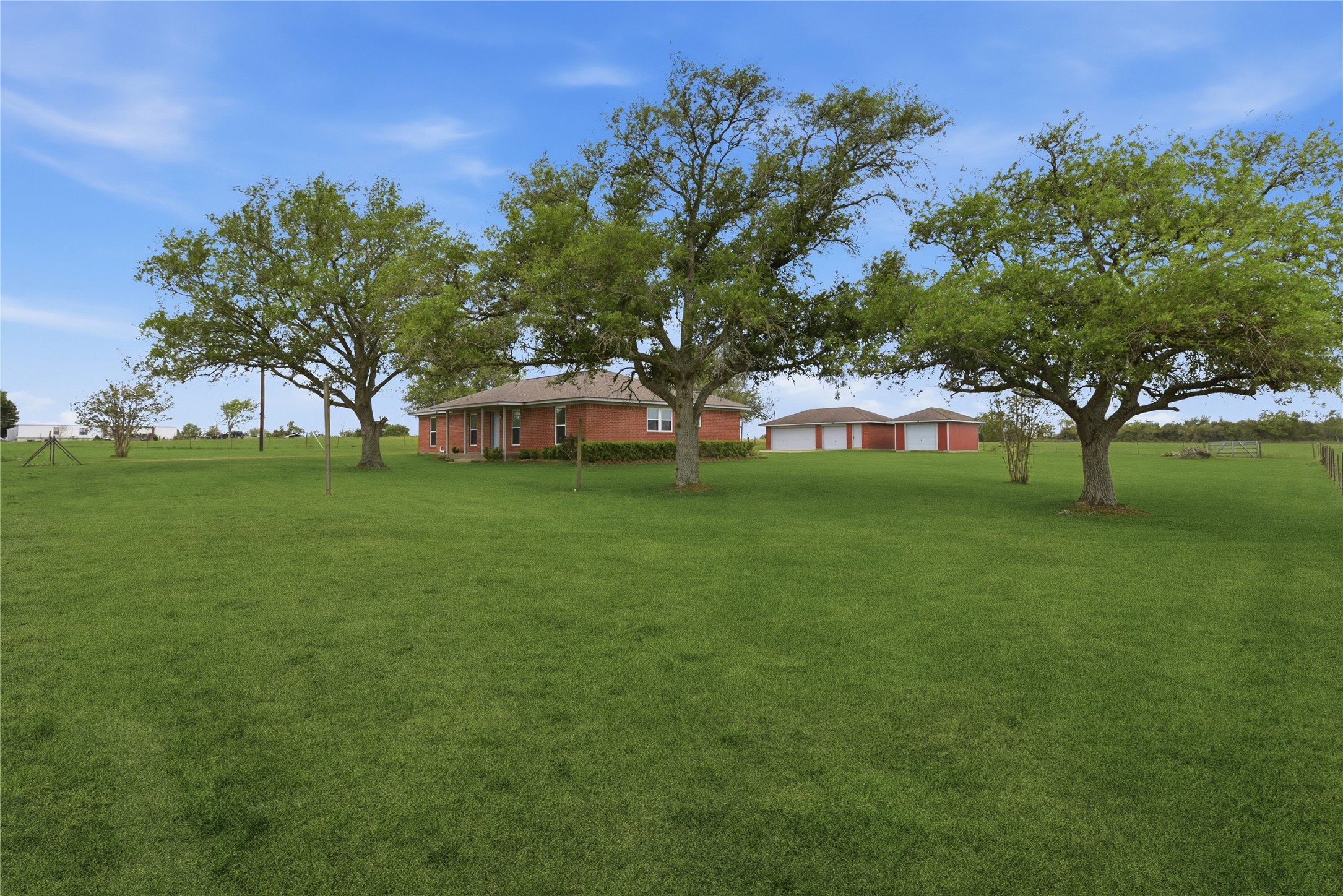 1250 Stockwell Damon, TX 77430 - Photo 11 of 50 a view of yard with tree s
