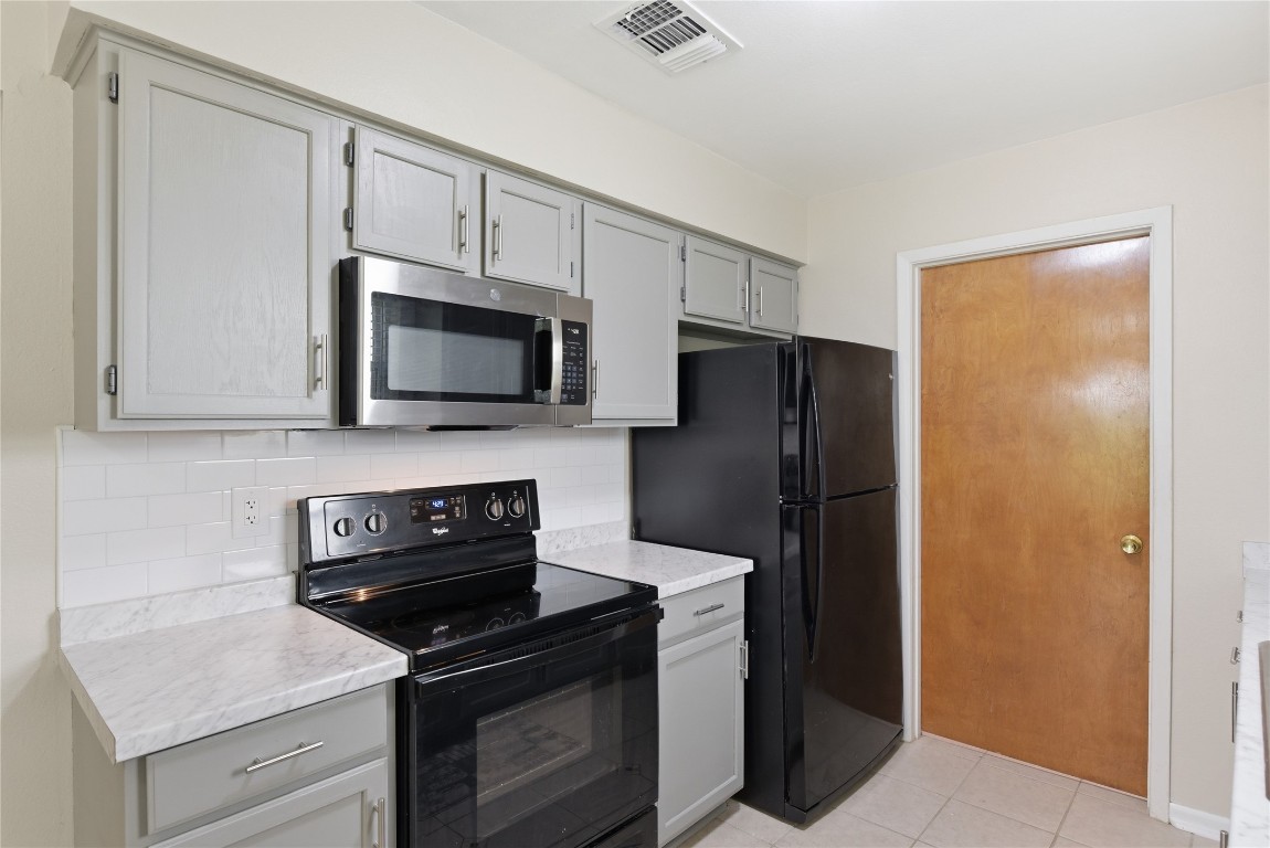 1250 Stockwell Damon, TX 77430 - Photo 25 of 50