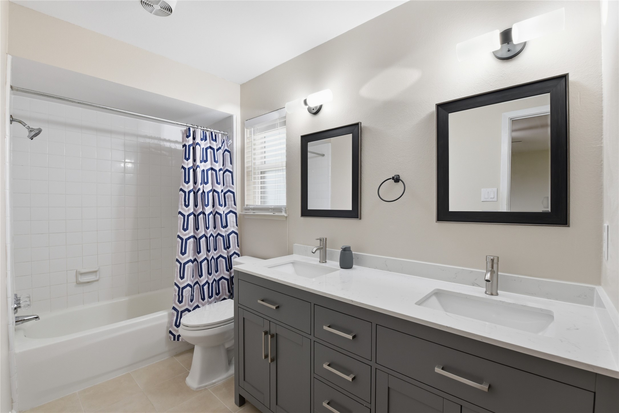 1250 Stockwell Damon, TX 77430 - Photo 42 of 50 Primary Bathroom