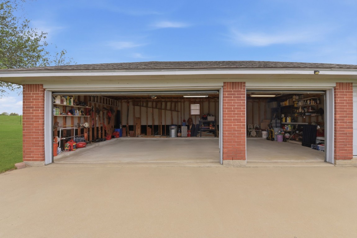 1250 Stockwell Damon, TX 77430 - Photo 49 of 50