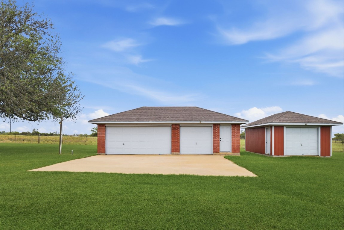1250 Stockwell Damon, TX 77430 - Photo 50 of 50
