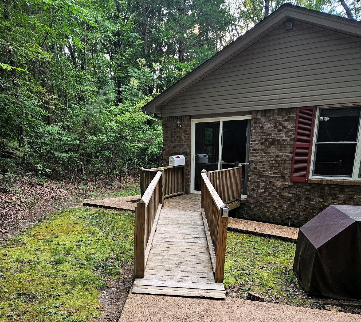 8202 State Highway 69 South Springville, TN 38256 - Photo 17 of 42 a front view of house with yard