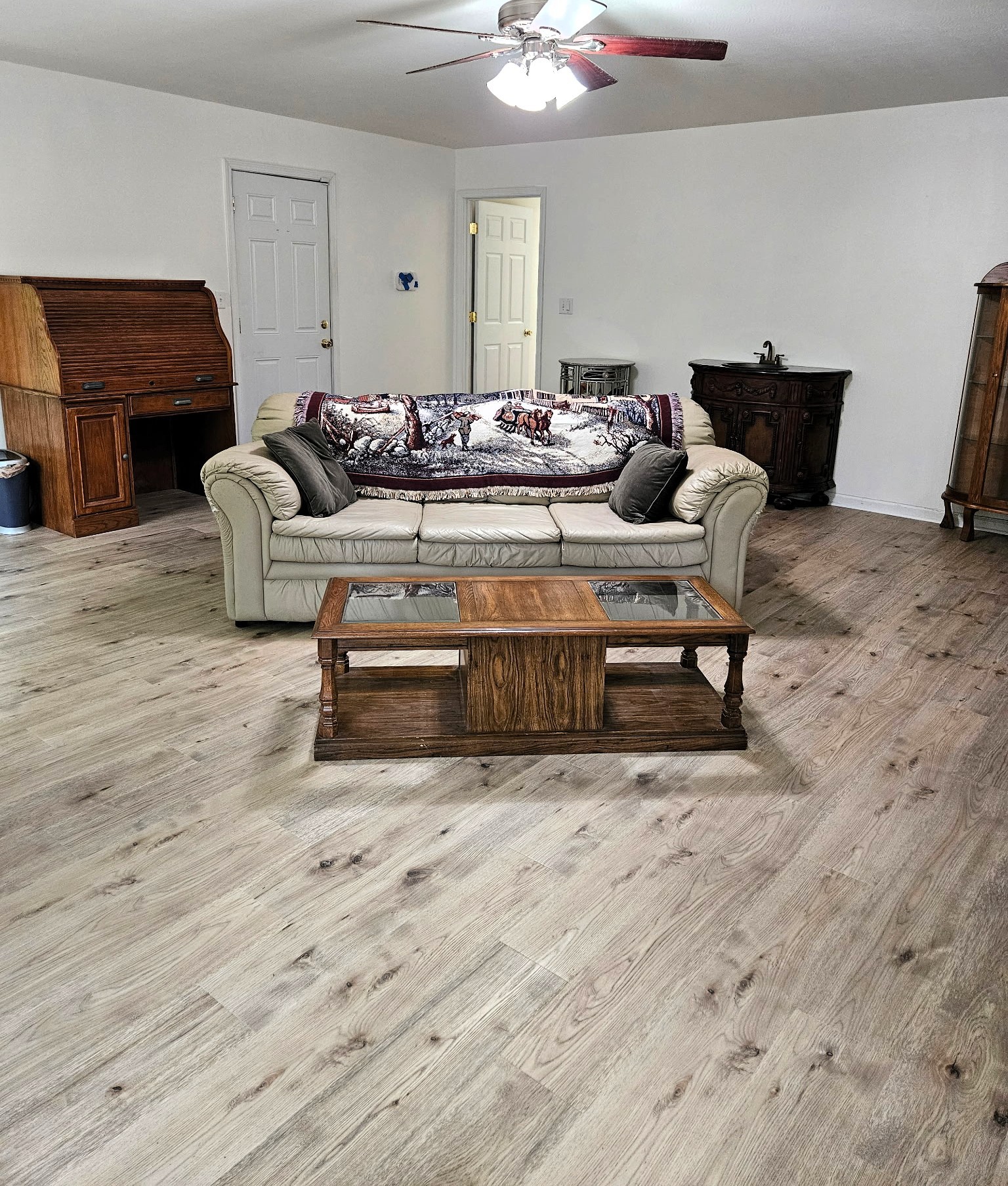 8202 State Highway 69 South Springville, TN 38256 - Photo 26 of 42 a living room with furniture