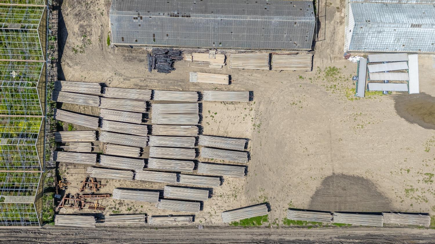 2 Lewis Watsonville, CA 95076 - Photo 31 of 92 a bathroom with a sink and a mirror