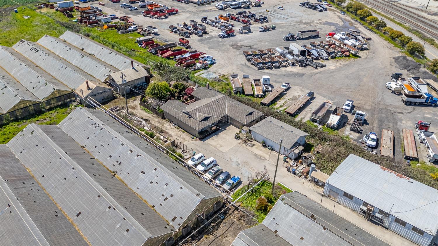 2 Lewis Watsonville, CA 95076 - Photo 36 of 92