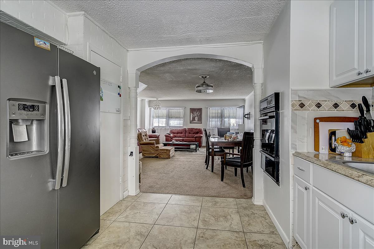 3215 Birch Road Philadelphia, PA 19154 - Photo 12 of 34 kitchen