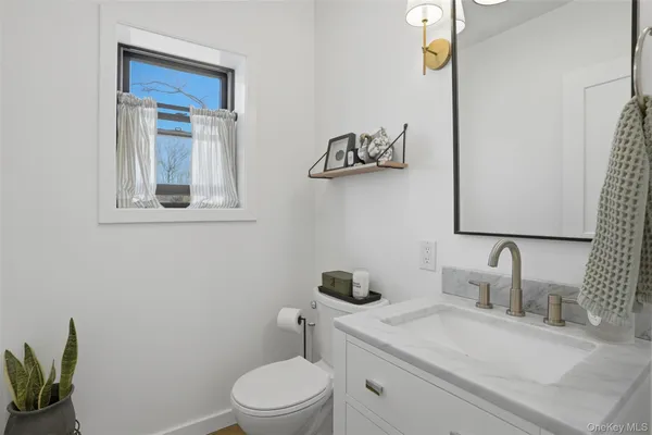 $849,900 | 29 Orchard View Drive, Marlboro, NY 12542