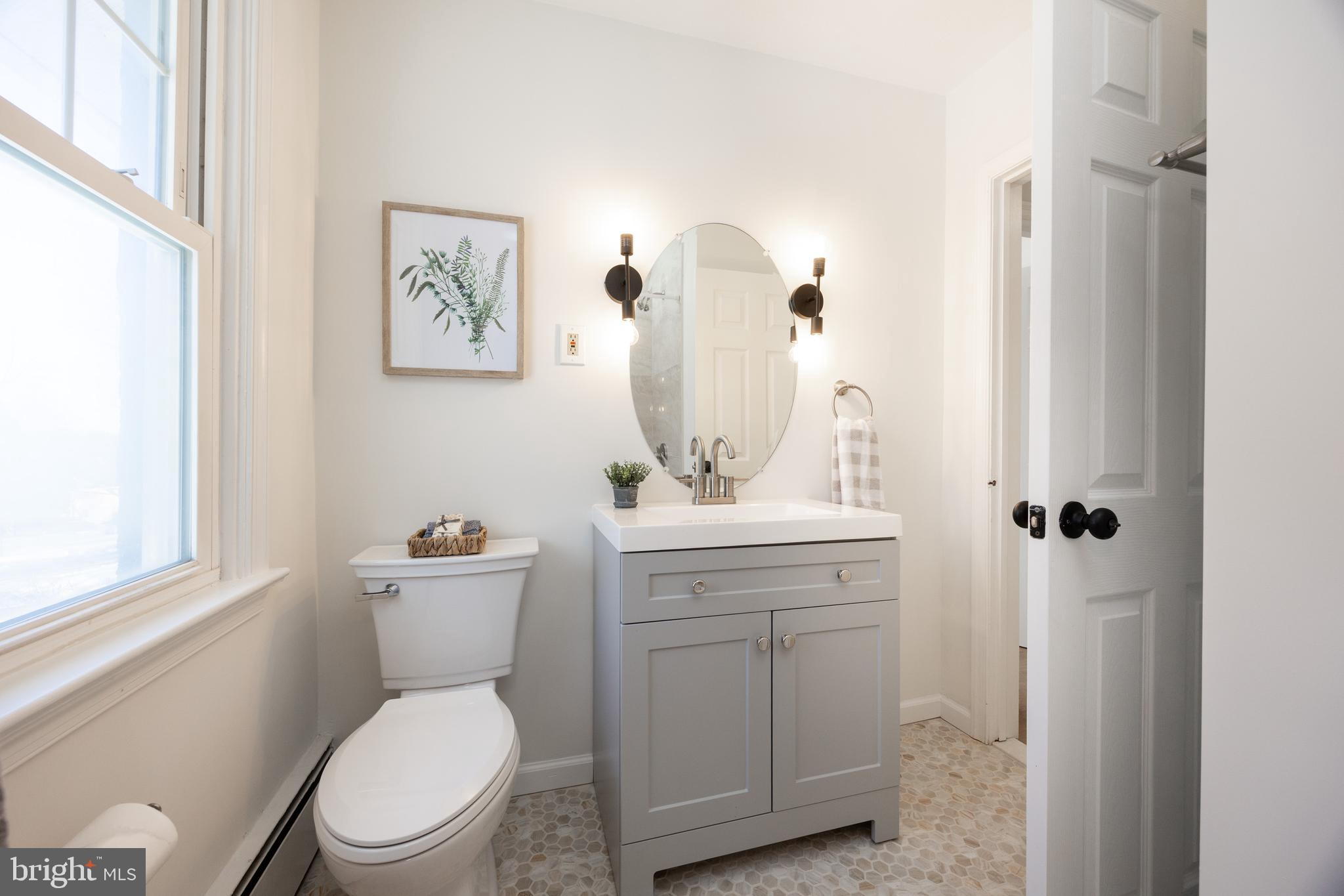 110 Merlin Road Phoenixville, PA 19460 - Photo 11 of 38 Main floor full bathroom